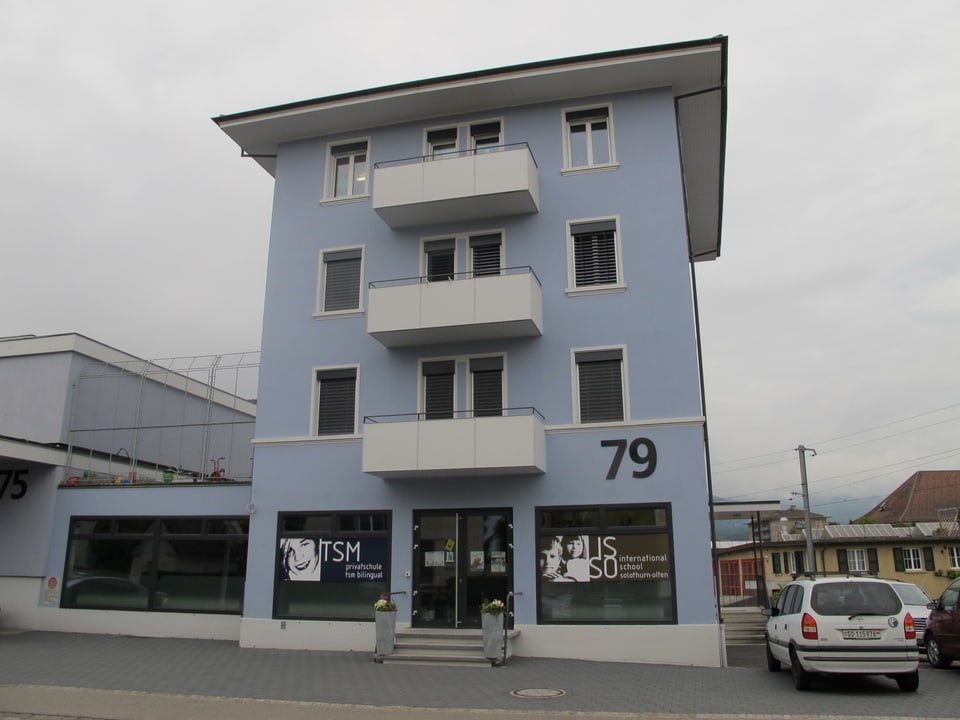 In Solothurn befindet sich die internationale Schule an der Zuchwilerstrasse.