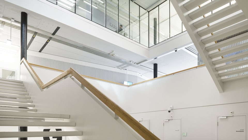 Treppenhaus in der Zürcher Hochschule der Künste