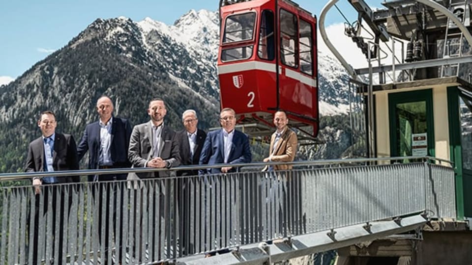 Gruppenbild der Regierung.
