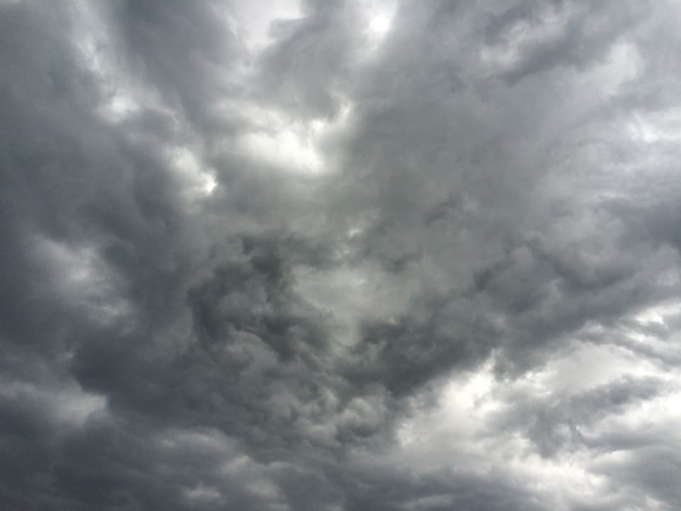 Gewitterwolken über Meiringen. 