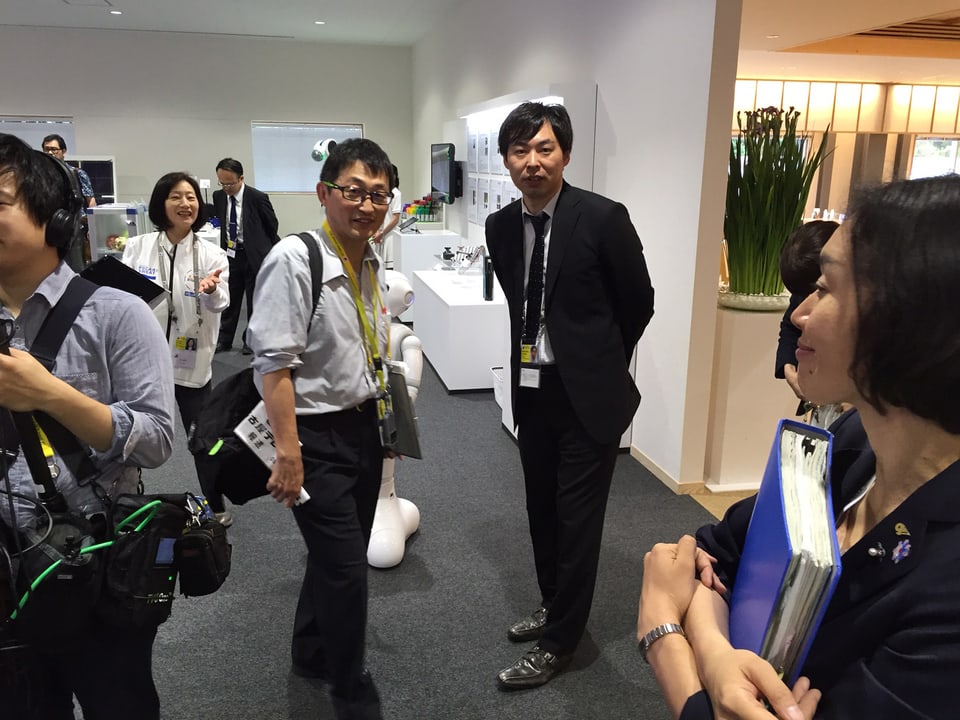 Journalisten in einem japanischen Pressezentrum. 