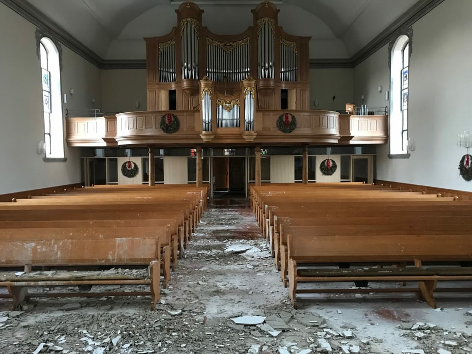 Nach Brand im Innern der Kirche, Orgel