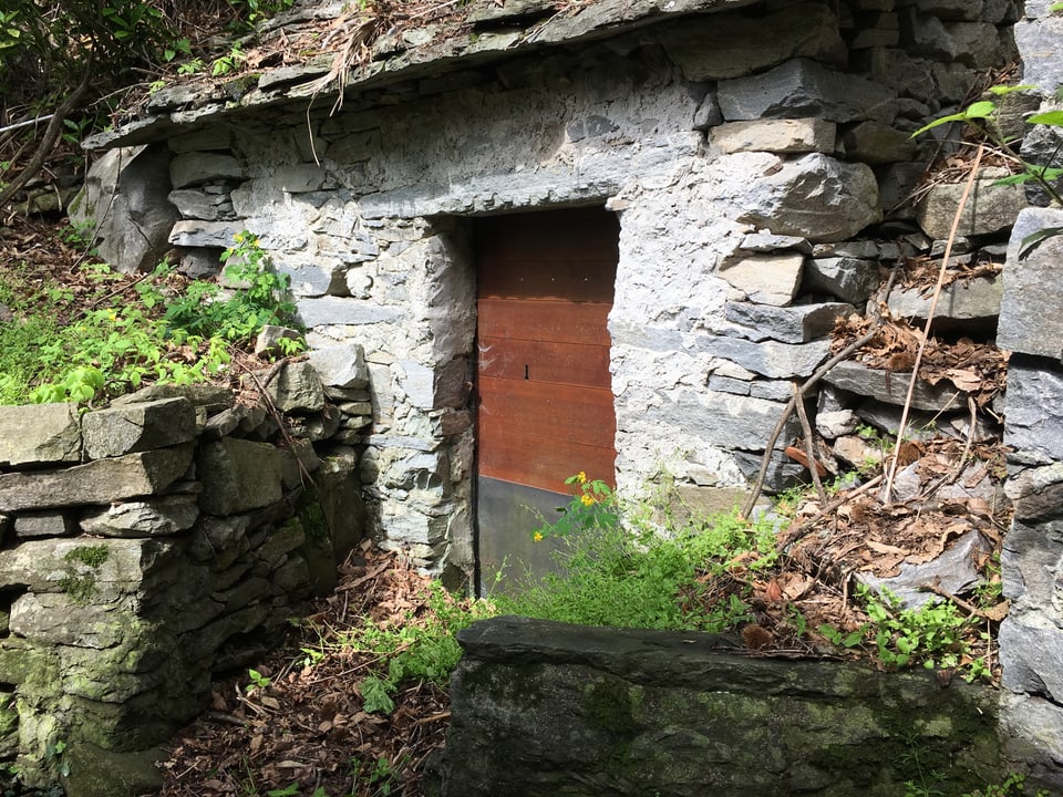 Eingang zu Grotto.