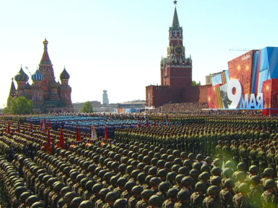 Noch mehr Soldaten auf dem Roten Platz