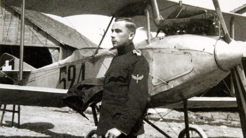 Walter Mittelholzer als Militärpilot.