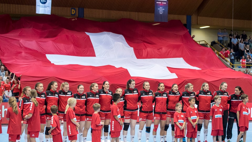 Schweizer Frauen-Handballnationalmannschaft bei der EM-Qualifikation gegen Kroatien im Frühling 2018.