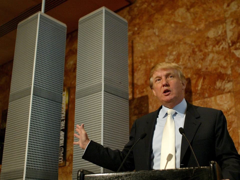 Trump stellt sein Projekt zum Wiederaufbau der New Yorker Twintowers vor.