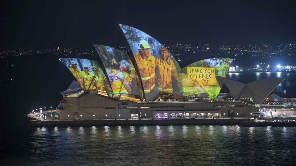 Projektionen auf das Opernhaus in Sydney.