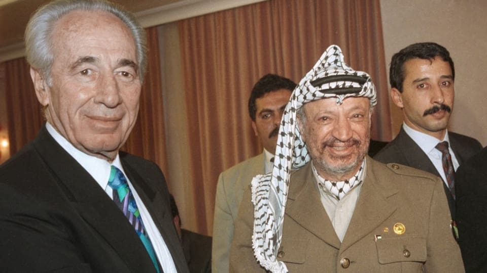 Shimon Peres und Yassir Arafat 1994 in Davos.