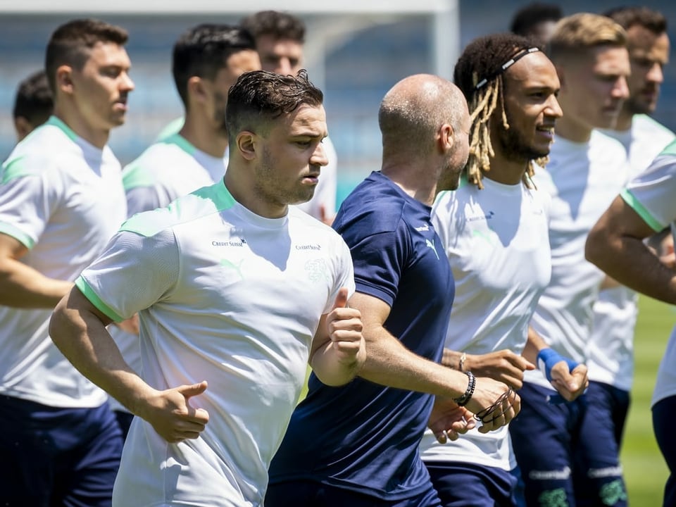 Haben in Italien bereits trainiert Spieler der Nati