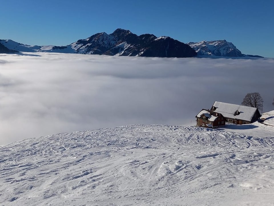 Niederrickenbach / NW Hochnebelmeer