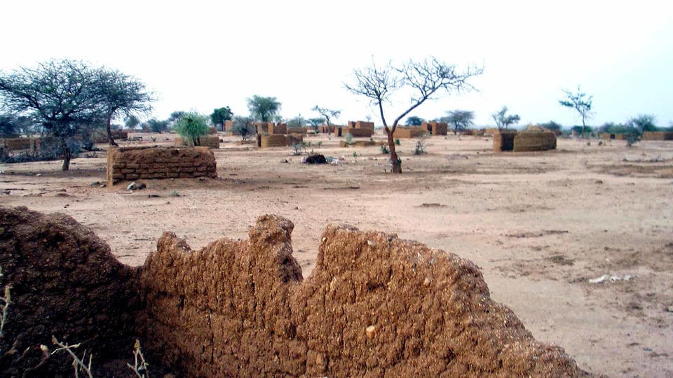 Ein verlassenes Dorf in Darfur.