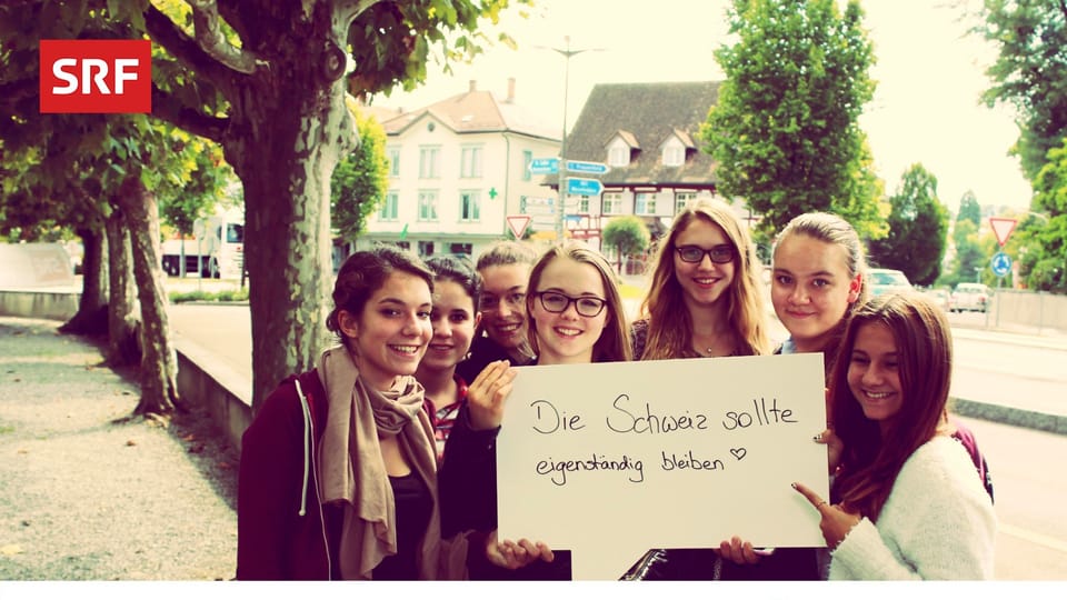 Die Schweiz sollte eigenständig bleiben - finden junge Kreuzlingerinnen.