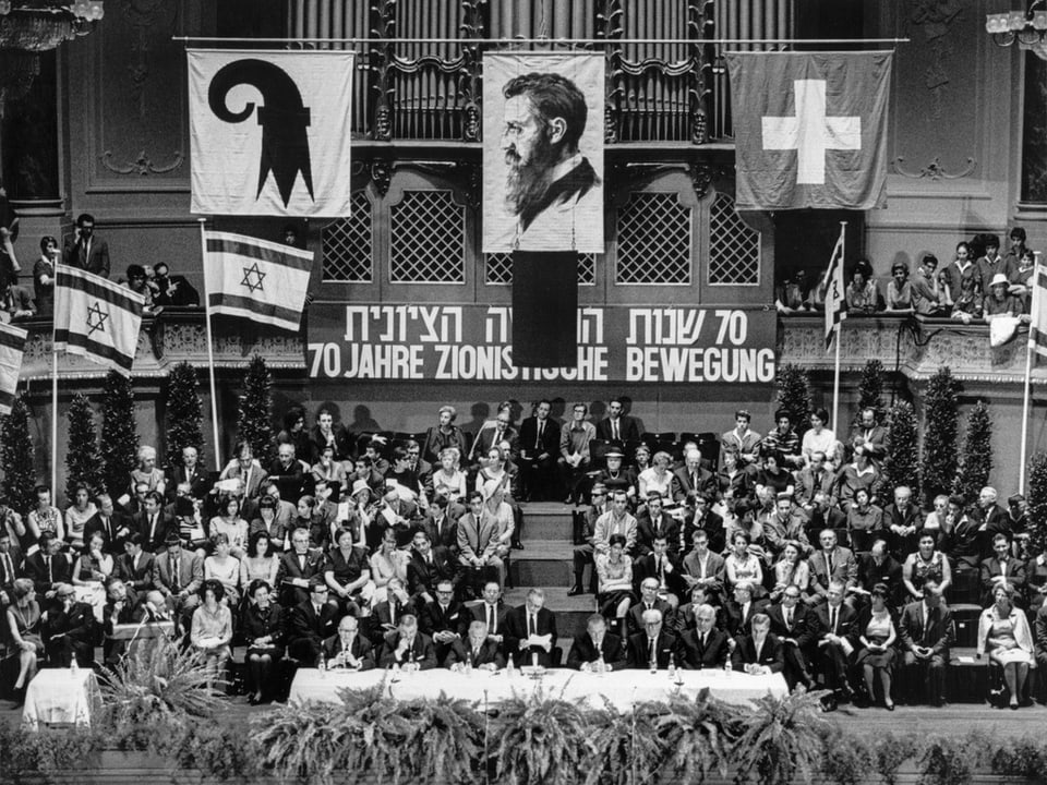 Eine Aufnahme des Zionistenkongresses in basel auf dem Jahre 1967.