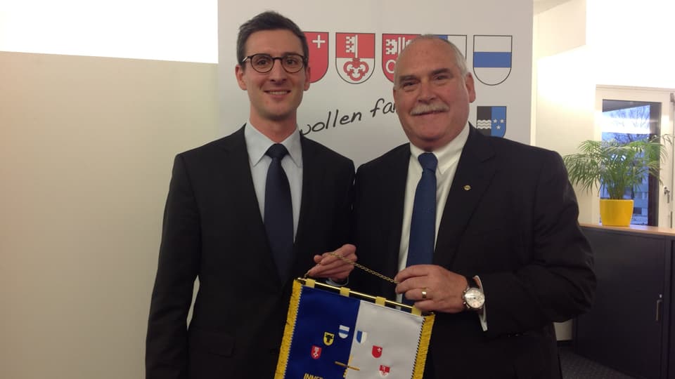 Silvio Coray und Urs Dickerhof, Präsident des IFV.