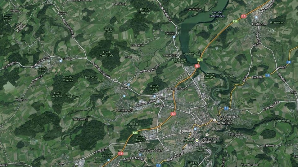 Karte von Düdingen und Freiburg.