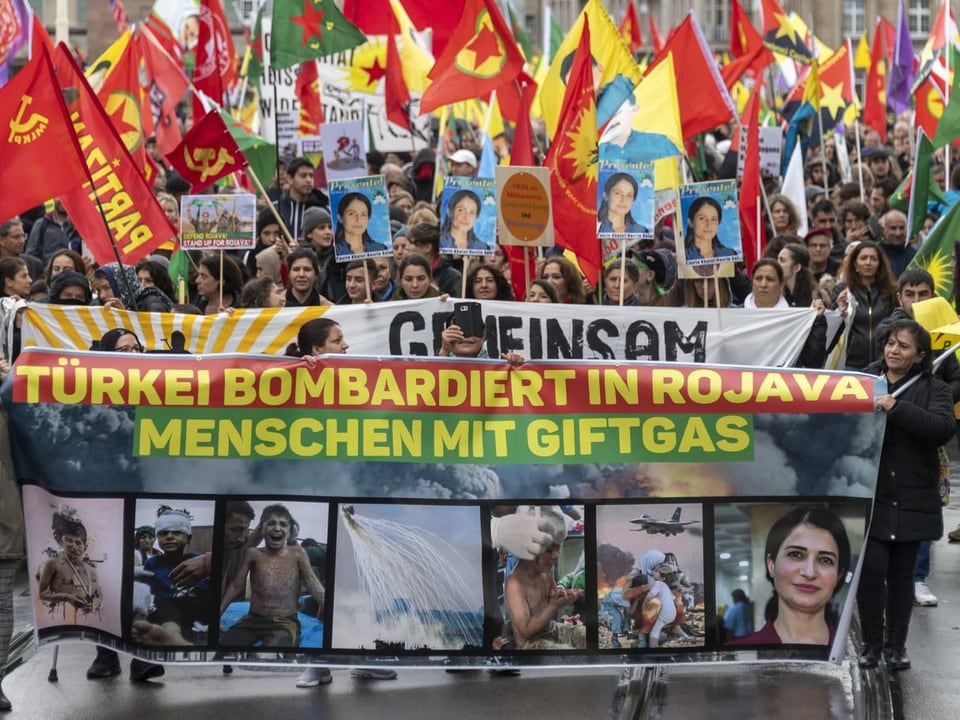 In den ersten Reihen des Demonstrationszuges liefen praktisch ausschliesslich Frauen.