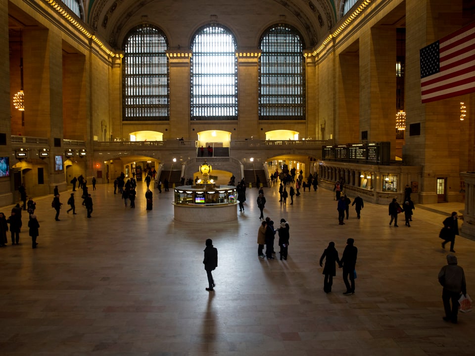 Grand Central Station mit wenigen Menschen 