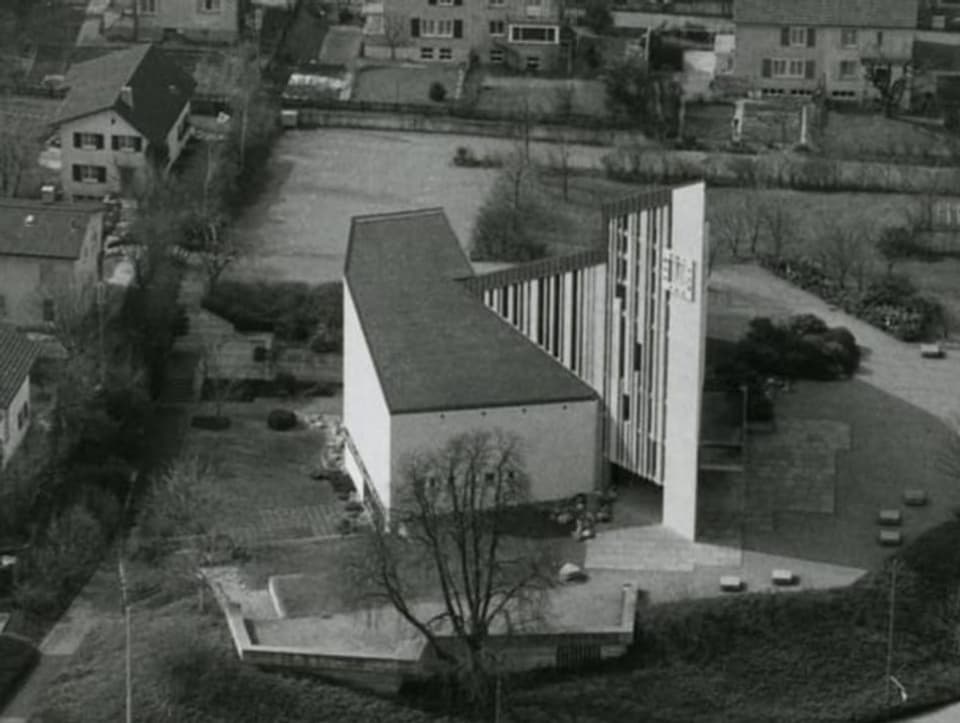 Luftansicht der ehemaligen Kirche Rosenberg