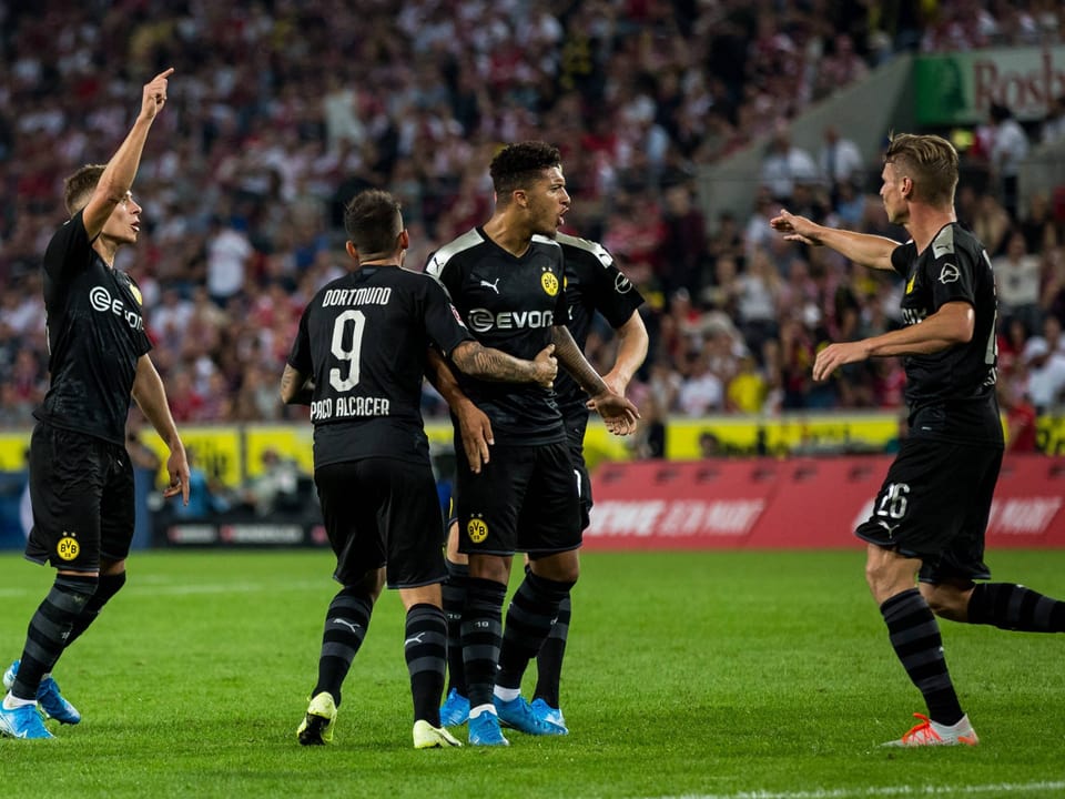 Freitagsspiel der Bundesliga 2 Kölner Unachtsamkeiten