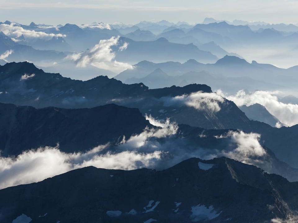 Blick auf Walliser Berge.