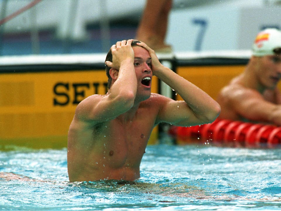 Schwimmer Mark Tewksbury im Wasser.