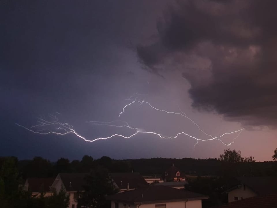 Herzogenbuchsee/BE Ein Blitz.