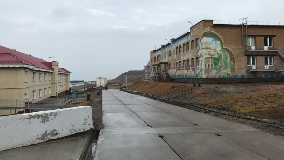 Strasse in Barentsburg.