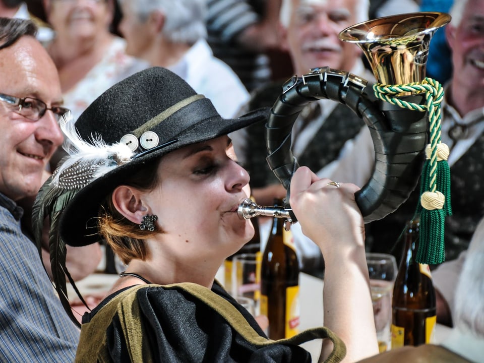 Frauen treffen solothurn