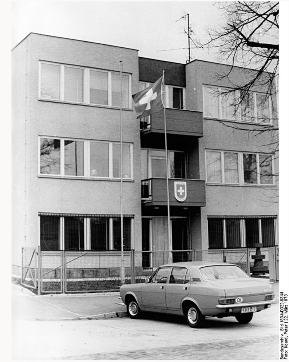 Schweizer Botschaft in Berlin Typ Plattenbau Pankow III