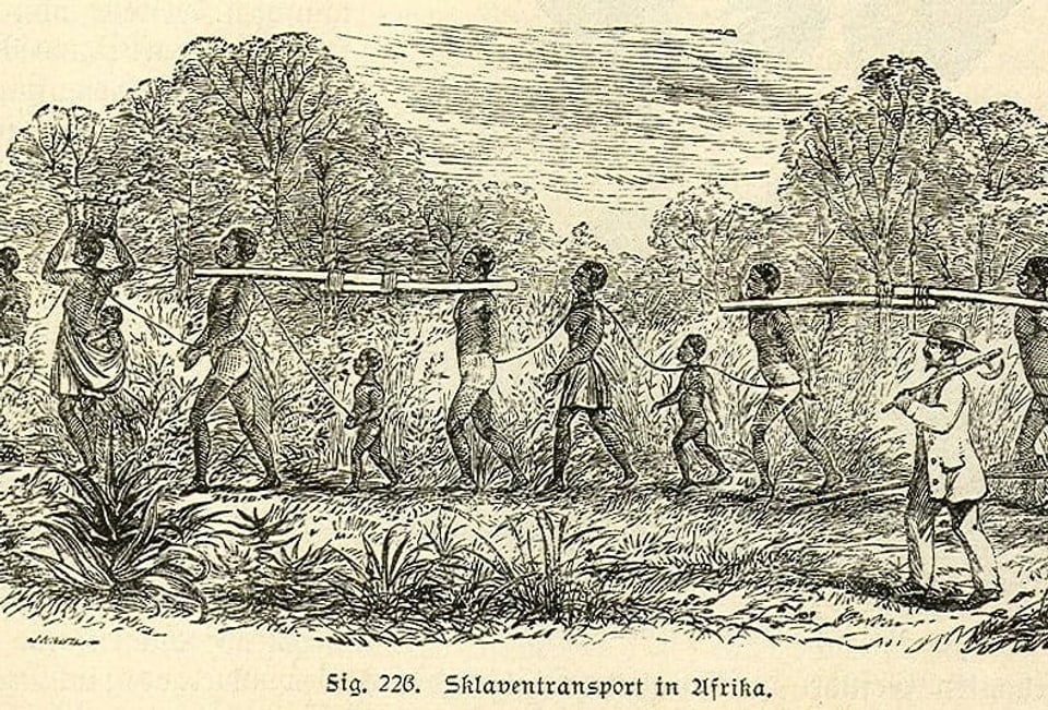 Alte Zeichnung eines Sklaventransports in Afrika