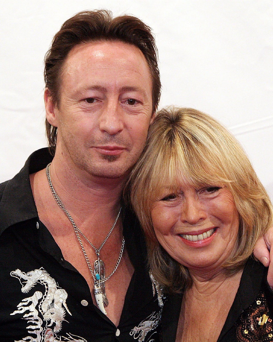 Julian und Cynthia Lennon