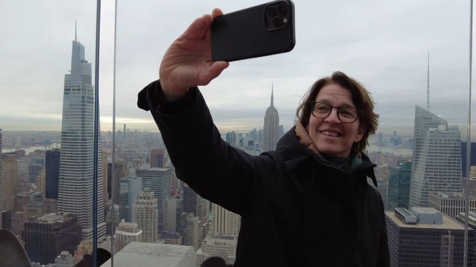 Haenni macht ein Selfie auf dem Rockefeller Center in New York