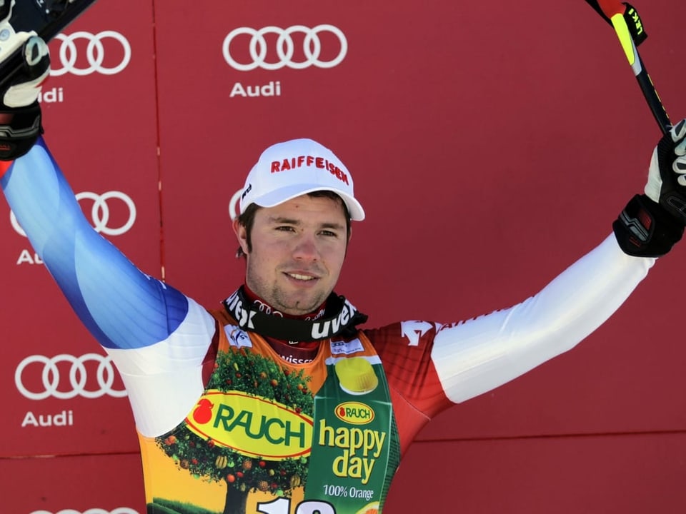 Der 24-jährige Beat Feuz feiert in Kvitfjell den ersten Weltcupsieg seiner Karriere. Er gewinnt das Rennen vor dem Kanadier Erik Guay und Michael Walchhofer (AUT).