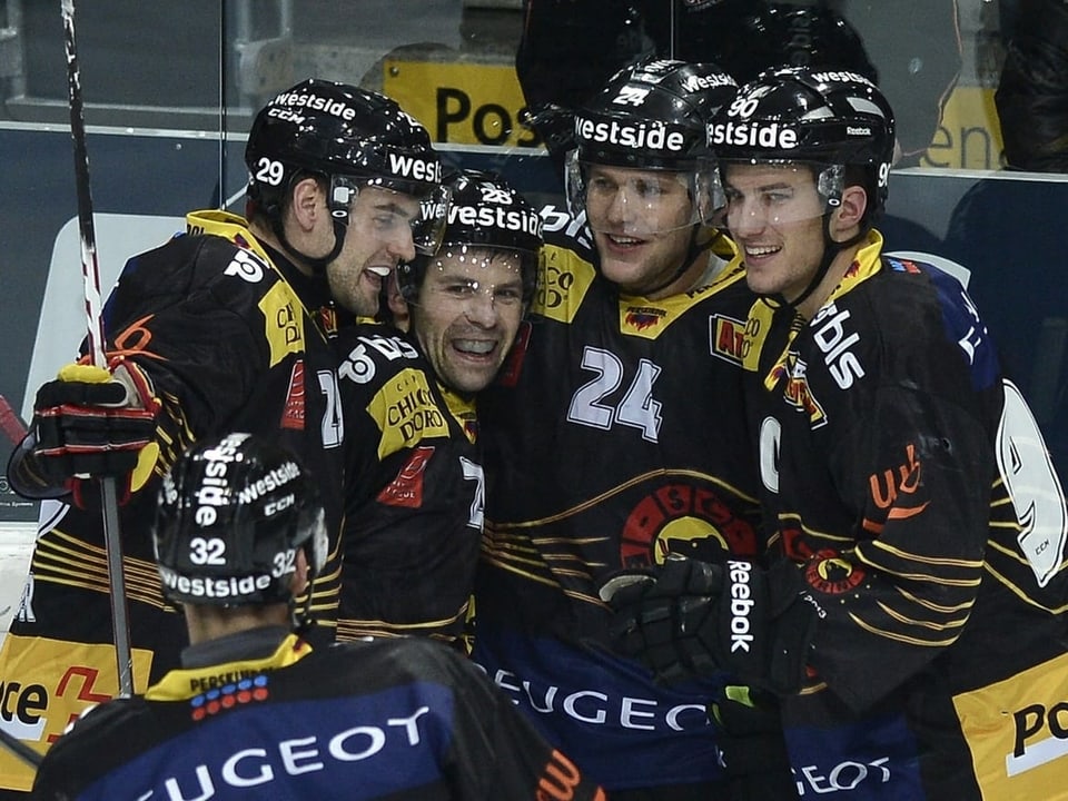 Während des NHL-Lockouts 2012/13 spielt Roman Josi zwischenzeitlich wieder für den SC Bern.