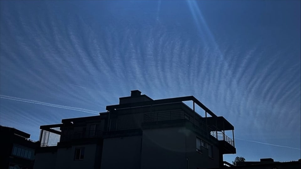 Wellenförmige Wolken