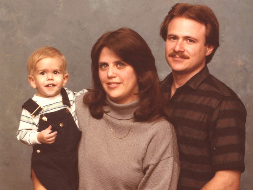 Michael Morton mit Ehefrau und Sohn auf einer Aufnahme von 1985.