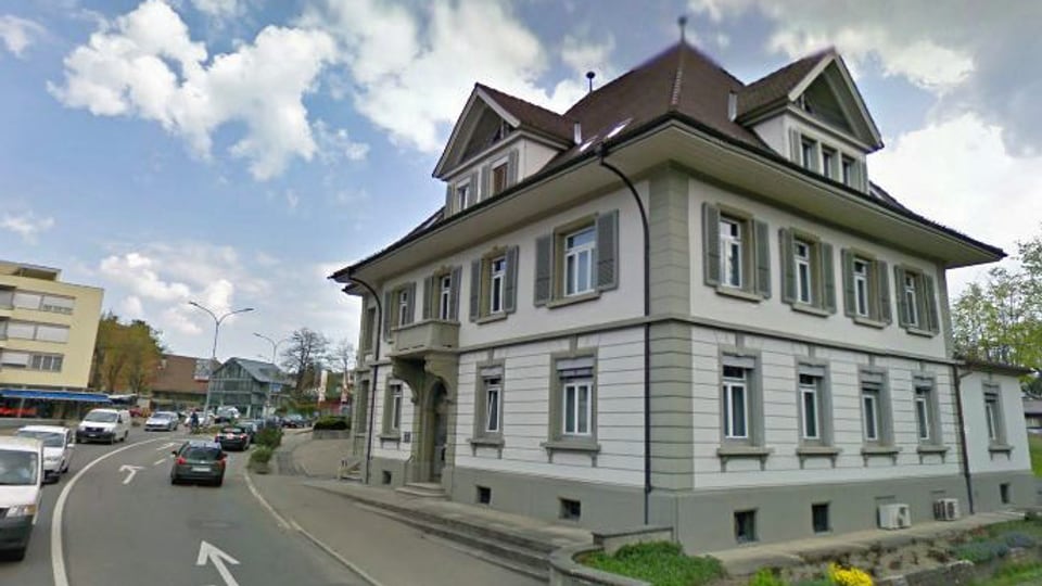Gebäude von aussen.