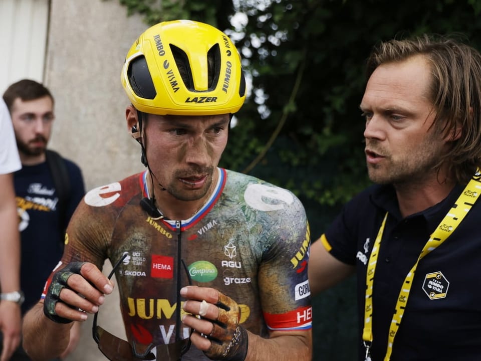Sah nach dem Sturz gezeichnet aus Primoz Roglic