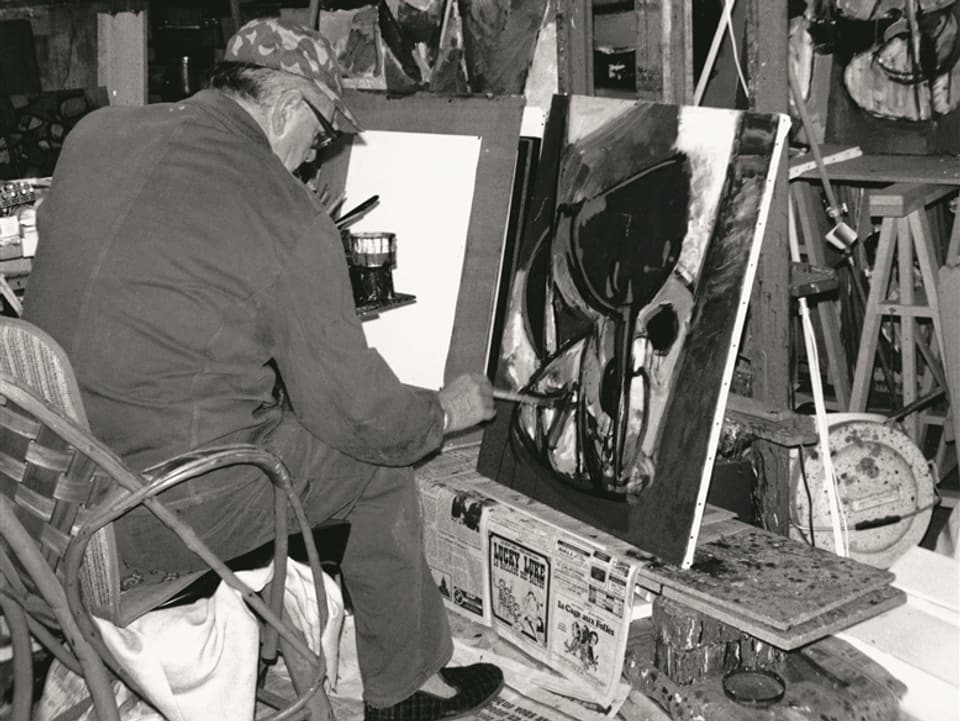 Carl Walter Liner im Pariser Atelier, um 1968