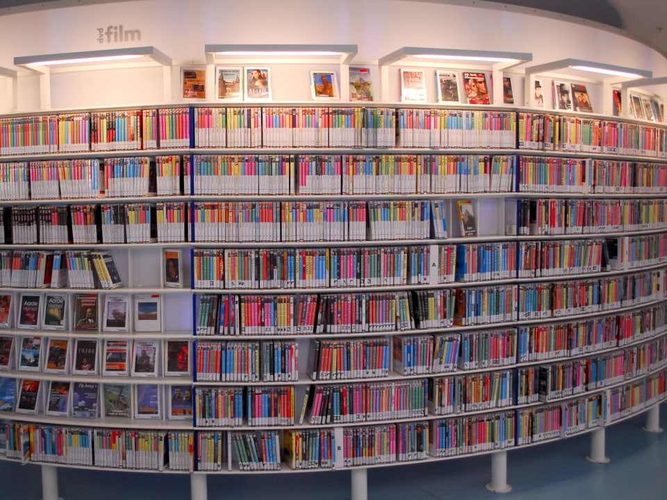 Unzählige Filme bietet die «Biep», die Amsterdamer Stadtbibliothek.