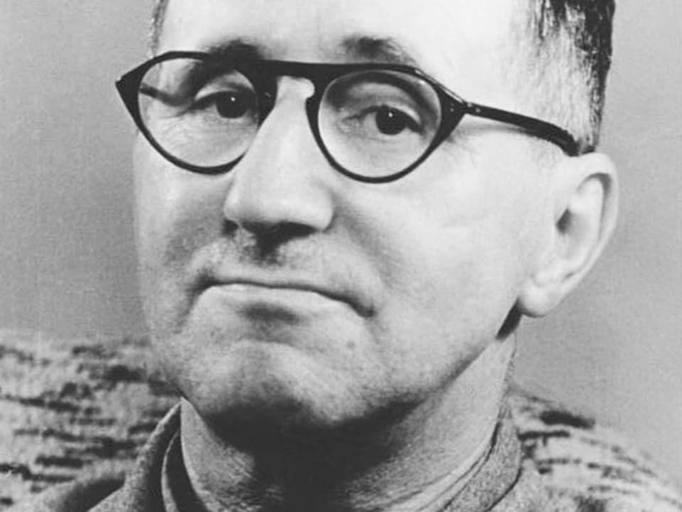  Portrait des Schriftsteller Bertold Brecht.