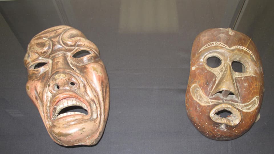 Die beiden Holzmasken.