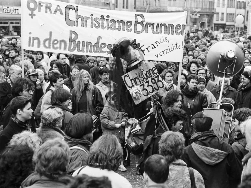 Demonstrantinnen fordern Christiane Brunner als Bundesrätin