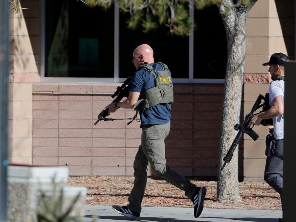 Polizisten an der Universität in Las Vegas im Einsatz.