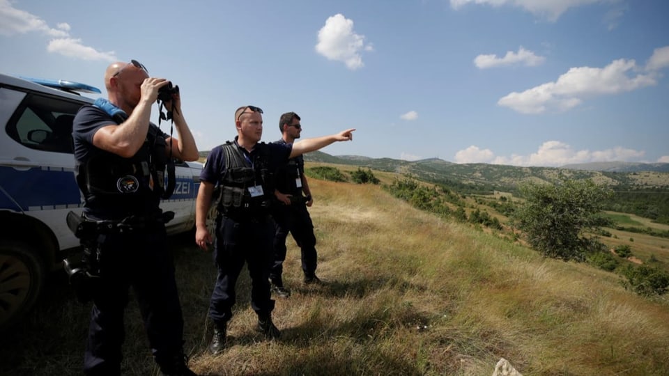 Frontex-Beamte auf Patrouille an der Grenze zwischen Griechenland und Albanien.