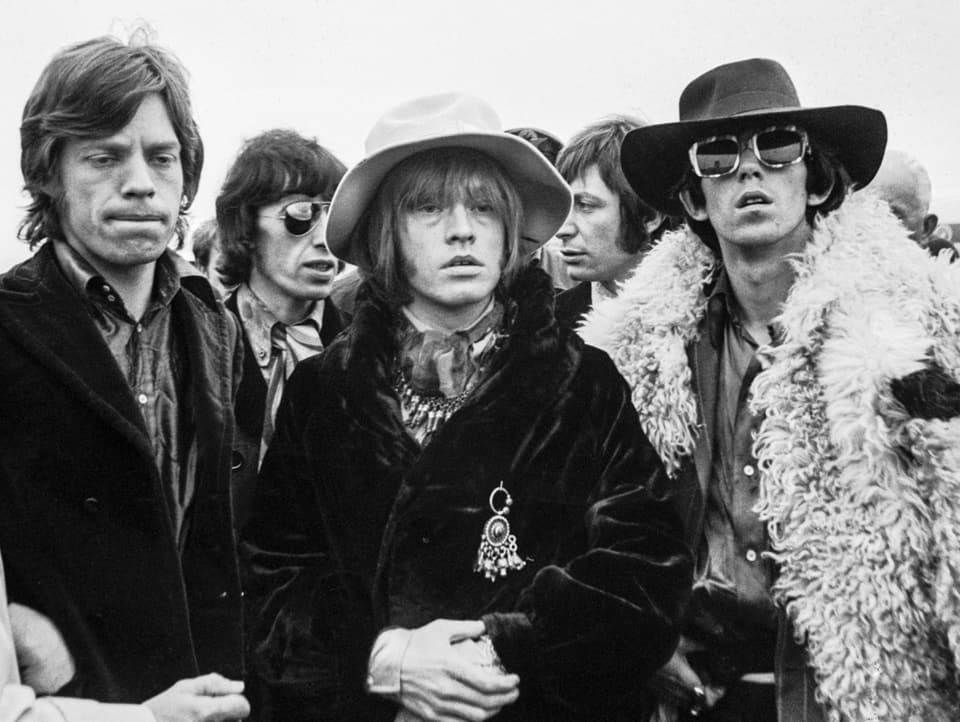 Die Band Rolling Stones kommt am Flughafen Zürich an.