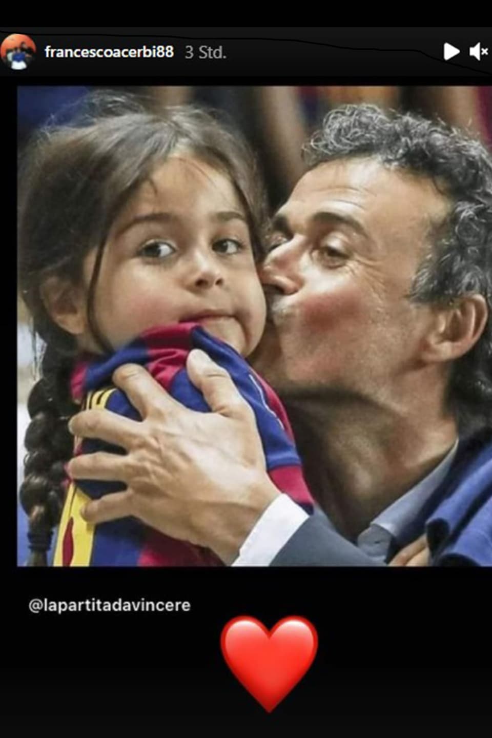 Luis Enrique küsst seine Tochter