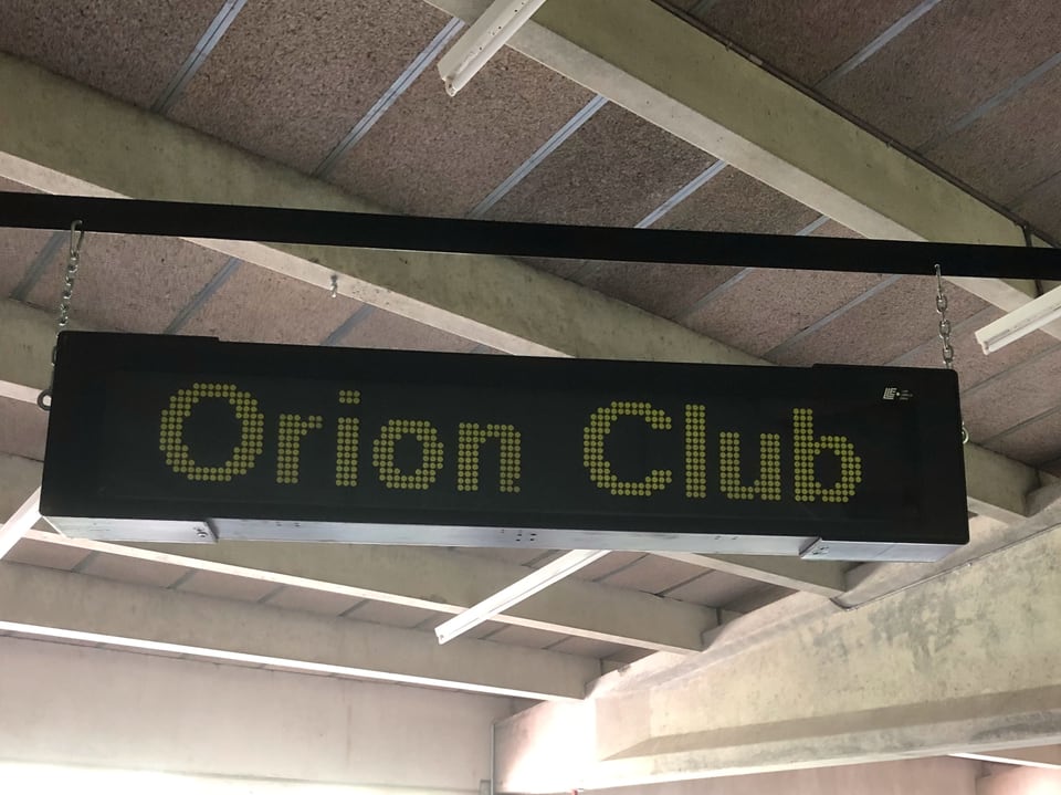 Tafel Orion Club.