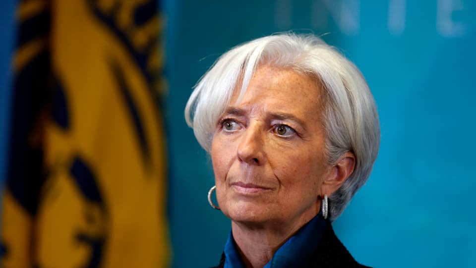 Lagarde bllickt ernst.